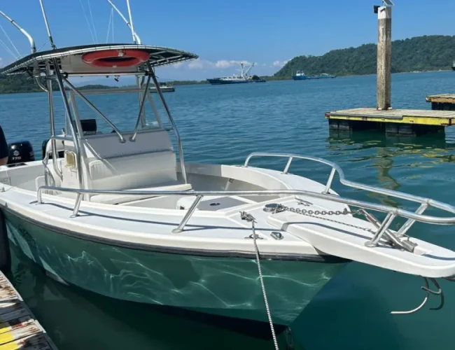 Black Snapper II fishing charter boat in Quepos Costa Rica ready to sail
